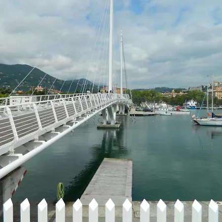Casa Vacanze Baia Del Capitano * La Spezia